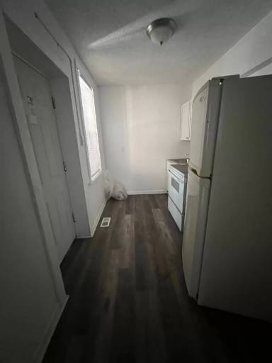 Main picture of 5000 Queens Avenue - 2