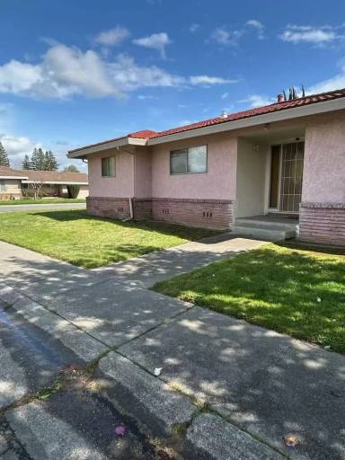 Main picture of 916 Bell Air Dr