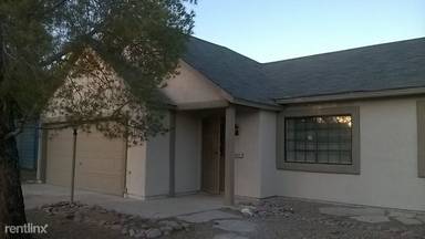 Main picture of 8530 N Firethorn Ave
