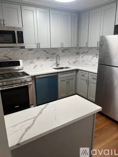 Main picture of 121 Depew Ave