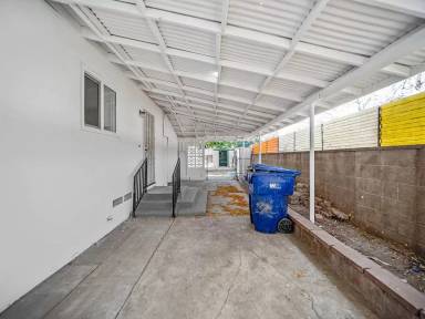 Main picture of 44335 Kirkland Ave