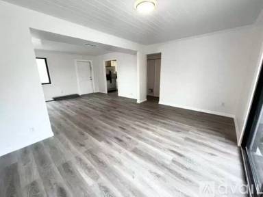 Main picture of 652 Hernando St