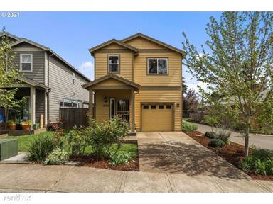 Main picture of 4734 SW 184th Ave