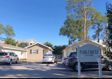 Main picture of 21 Park Cir SE