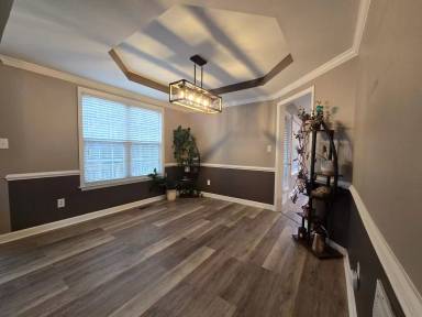 Main picture of 135 Leggett Dr