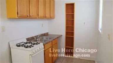 Main picture of 2418 N Sawyer Ave