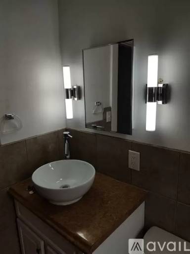 Main picture of 158 Roswell Ave
