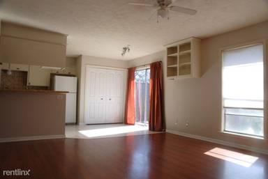 Main picture of 813 Yegua St