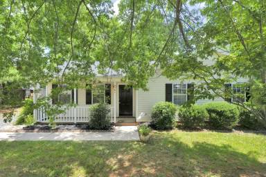 Main picture of 3501 Sassafras Trl