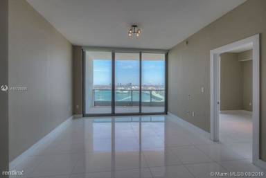 Main picture of 900 Biscayne Bay Condos