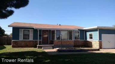 Main picture of 2702 S Colonial Dr