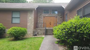 Main picture of 215 Back Nine Dr