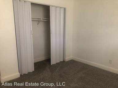 Main picture of 4420 Loomis Ave
