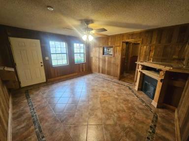 Main picture of 300 Knapp St