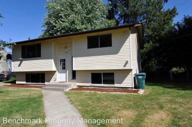 Main picture of 1633 E Birch Ave