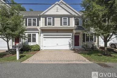 Main picture of 17 Parker Ct