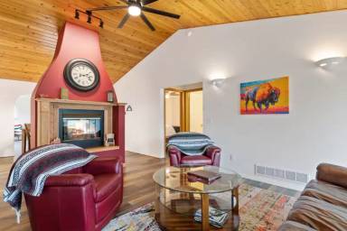 Main picture of 33146 Orchard Dr