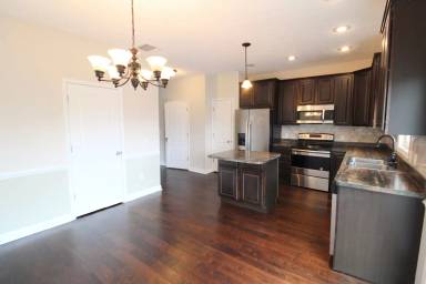 Main picture of 120 Cedar Point Ln