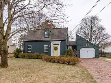 Main picture of 22 Pine Hill Ave
