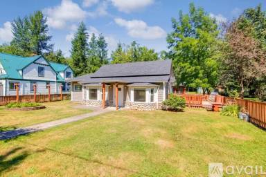 Main picture of 33732 SE Hudson Rd