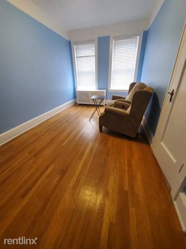 Main picture of 2459 32nd St