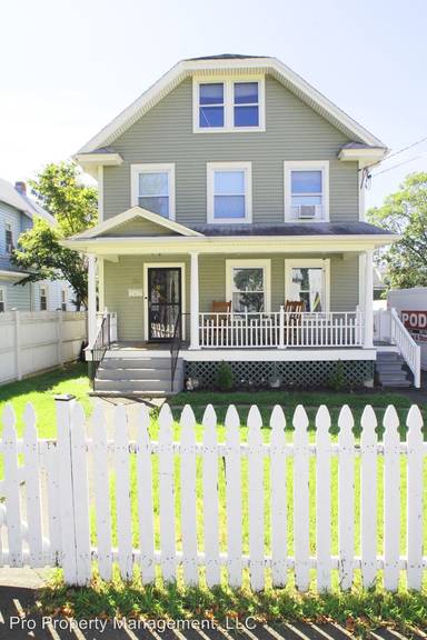 Main picture of 26 1st St