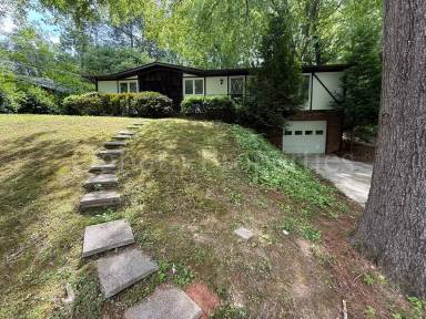 Main picture of 1204 Fenimore St