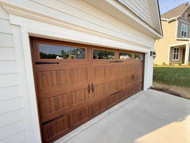 Main picture of 2567 Cornelius Pl NW