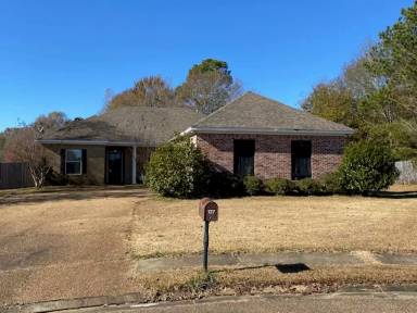 Main picture of 137 Susan Ln