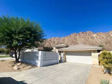 Main picture of 51945 Avenida Madero