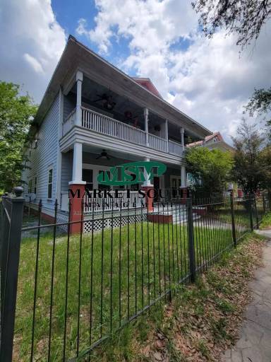 Main picture of 516 W 37th St