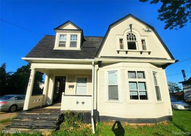 Main picture of 5024 Chicago Rd