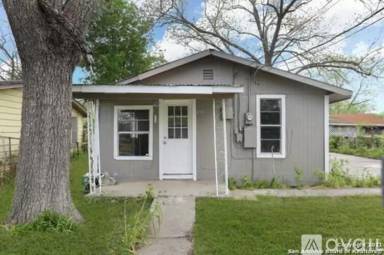 Main picture of 559 Silva St