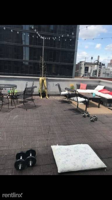 Main picture of 186 Orchard St