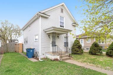 Main picture of 429 W Broadway St
