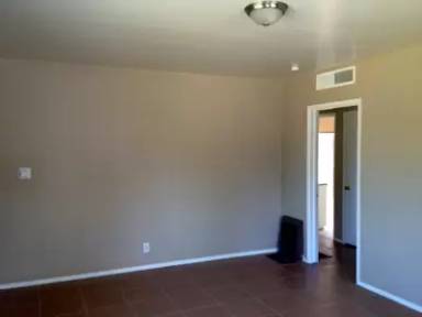 Main picture of 224 1/2 Jefferson St