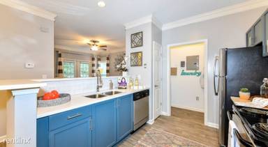 Main picture of 10 Highland Lake Cir
