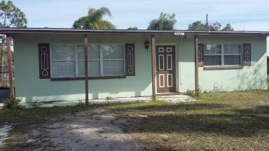 Main picture of 3557 Spruce Ln