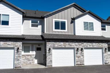 Main picture of 382 N 100 W