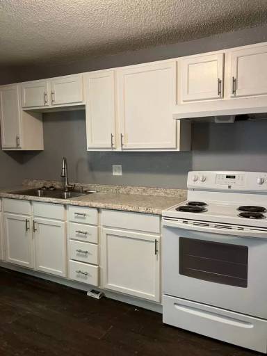 Main picture of 516 E 12th Ave
