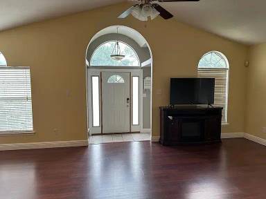 Main picture of 2956 Viking Way