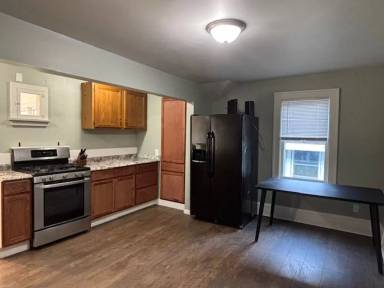 Main picture of 726 Wilson Ave