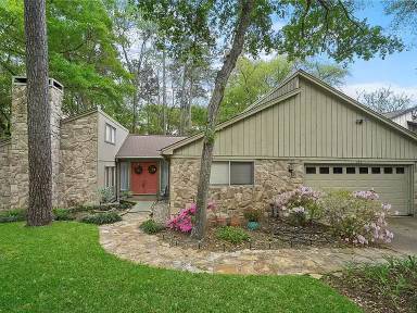 Main picture of 253 Springs Edge Dr