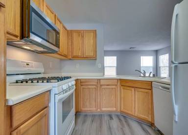 Main picture of 7481 Margollini St