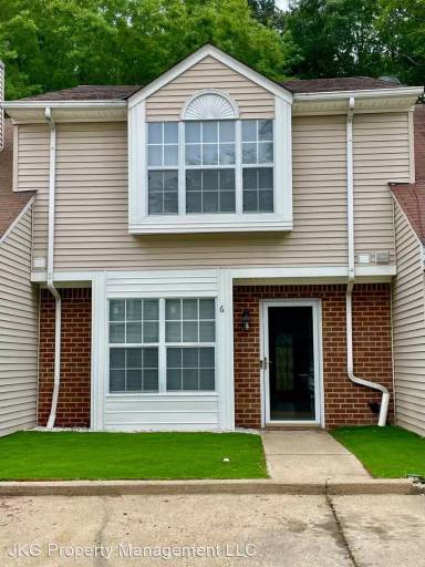 Main picture of 6 Hackberry Pl