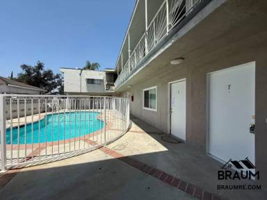 Main picture of 6636 Tujunga Ave