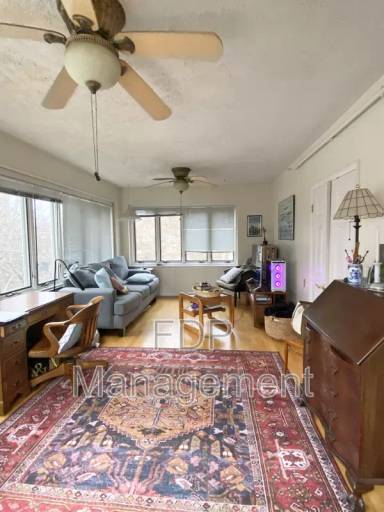 Main picture of 660 East Ave