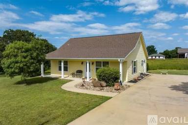 Main picture of 5270 Saddle Ridge Ct