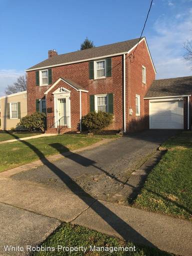 Main picture of 300 Jackson Ave