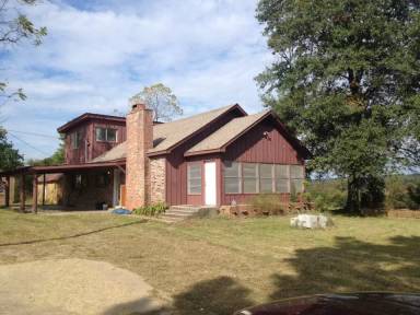Main picture of 557 County Road 2275